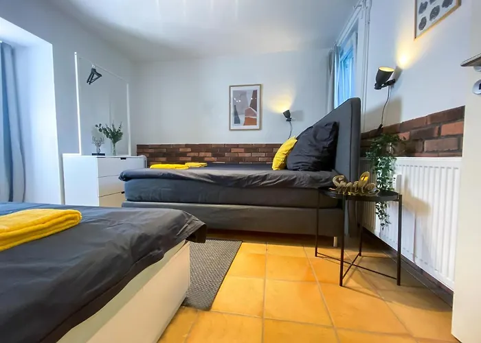 Spacious Apartment In Urban Location