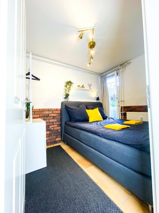 Spacious In Urban Location *